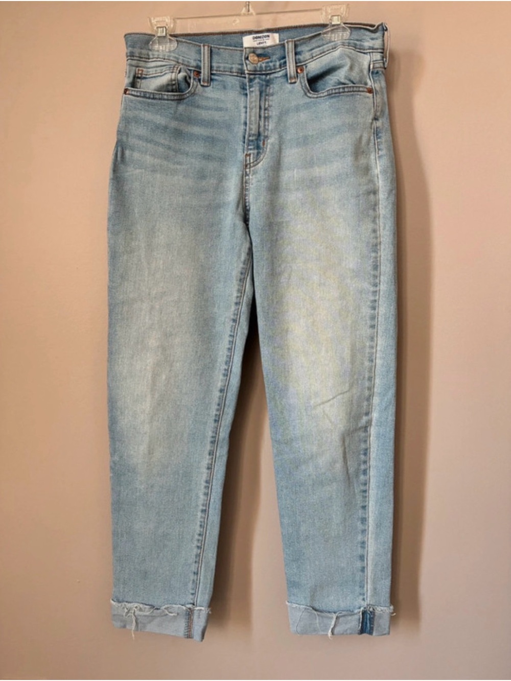 Light Wash Women’s Straight Leg Jeans